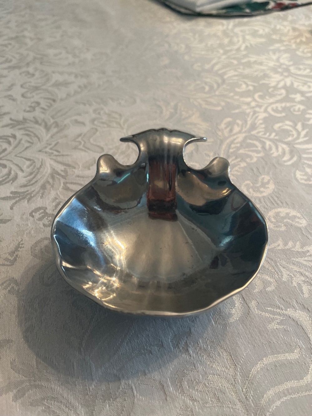 Wilton shell shaped serving bowl